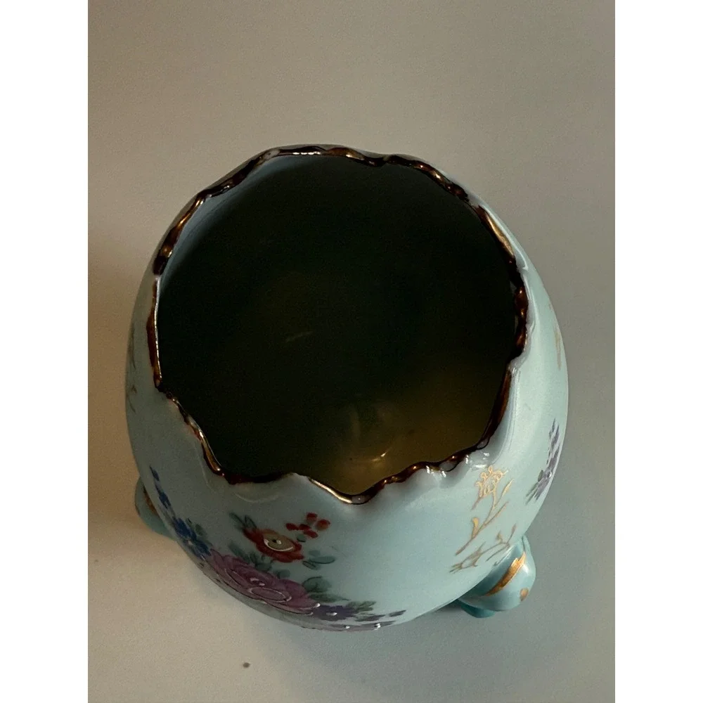 Vintage Porcelain Egg Footed Vase Blue Floral Gold Gilt Cracked Rim‎ 73010 5.5in